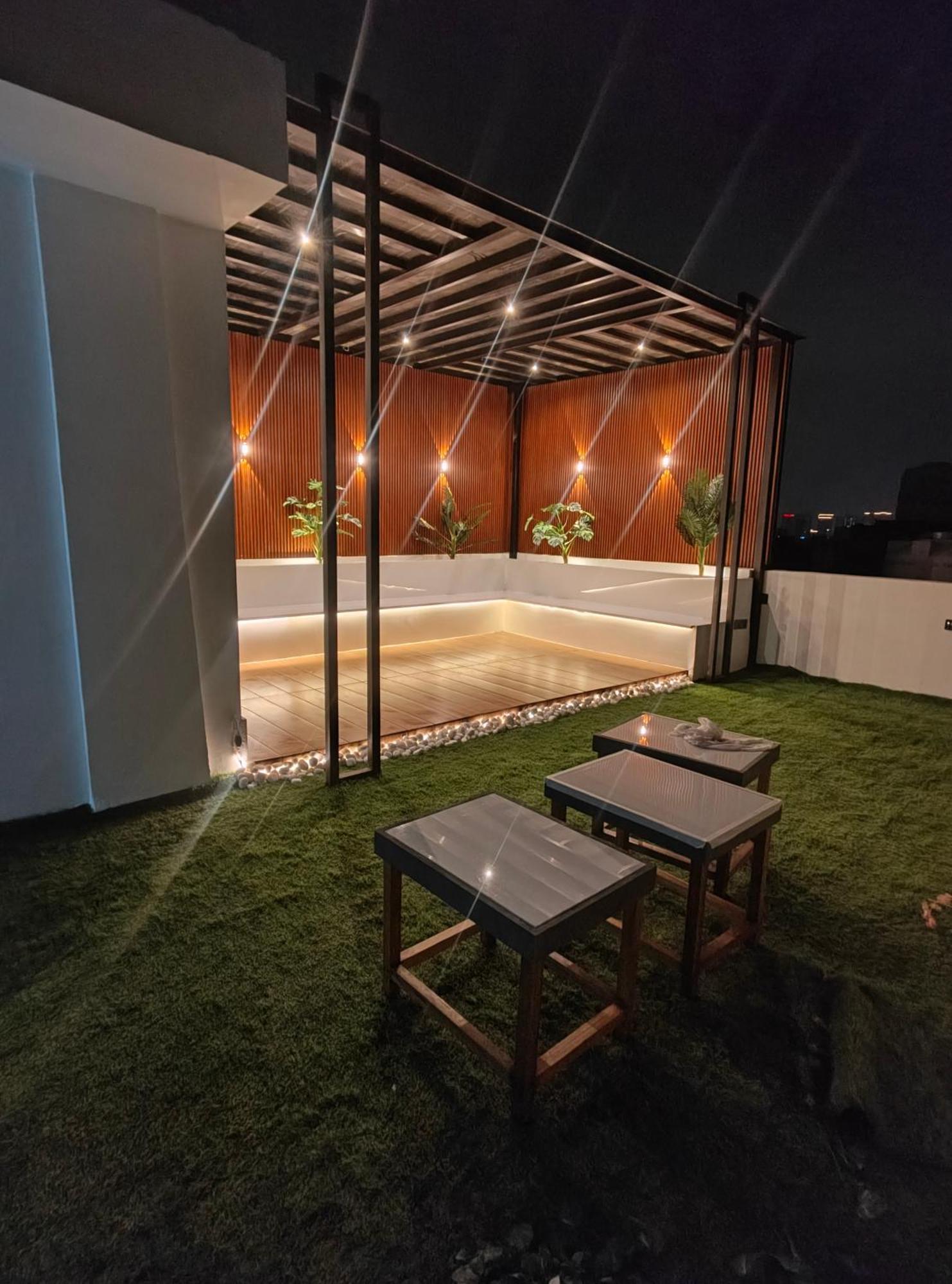 Enchanted The Roof Rekha, With Private Trace Garden Nova Deli Exterior foto